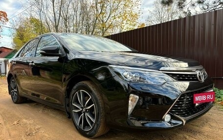 Toyota Camry, 2017 год, 2 500 000 рублей, 2 фотография