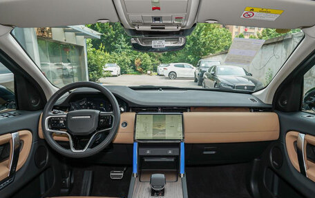 Land Rover Discovery Sport I рестайлинг, 2024 год, 7 094 000 рублей, 7 фотография