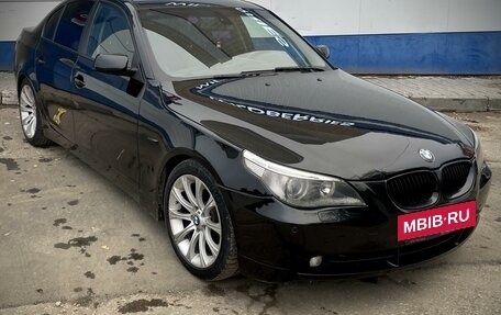 BMW 5 серия, 2003 год, 900 000 рублей, 3 фотография