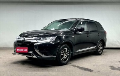 Mitsubishi Outlander III рестайлинг 3, 2019 год, 2 100 000 рублей, 1 фотография