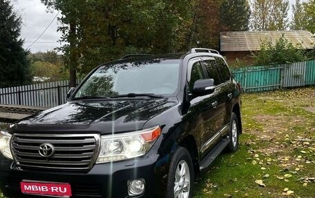 Toyota Land Cruiser 200, 2013 год, 3 900 000 рублей, 1 фотография