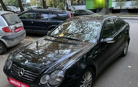 Mercedes-Benz C-Класс, 2002 год, 500 000 рублей, 1 фотография