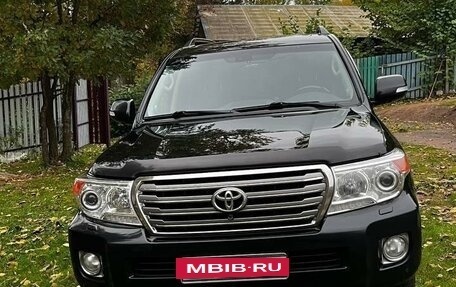 Toyota Land Cruiser 200, 2013 год, 3 900 000 рублей, 32 фотография