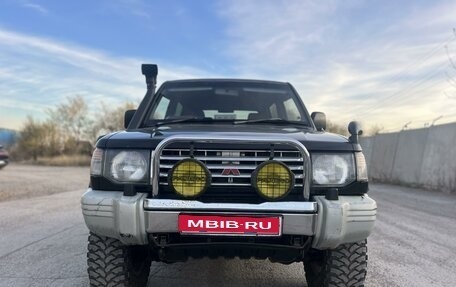 Mitsubishi Pajero III рестайлинг, 1991 год, 750 000 рублей, 1 фотография