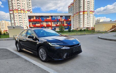 Toyota Camry, 2024 год, 4 250 000 рублей, 1 фотография