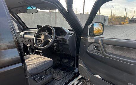 Mitsubishi Pajero III рестайлинг, 1991 год, 750 000 рублей, 10 фотография