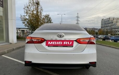 Toyota Camry, 2021 год, 2 360 000 рублей, 5 фотография