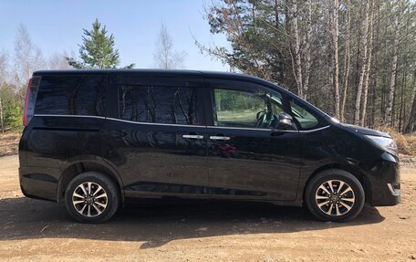 Toyota Esquire I, 2018 год, 2 750 000 рублей, 17 фотография