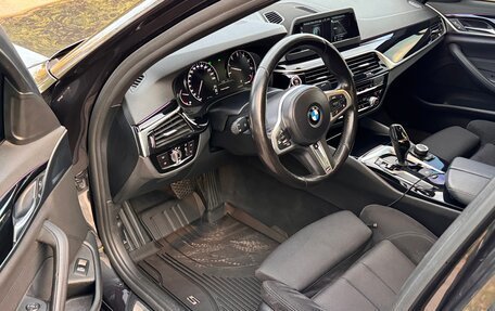 BMW 5 серия, 2018 год, 3 000 000 рублей, 10 фотография