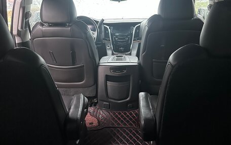 Cadillac Escalade IV, 2017 год, 4 650 000 рублей, 8 фотография