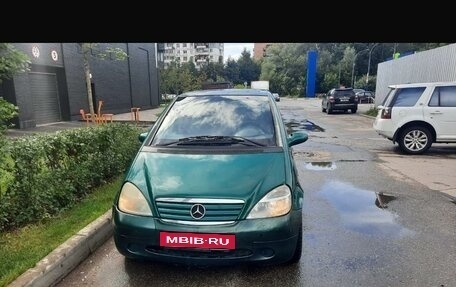 Mercedes-Benz A-Класс, 1998 год, 280 000 рублей, 2 фотография