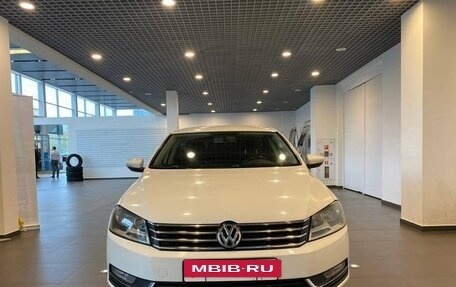 Volkswagen Passat B7, 2011 год, 1 064 000 рублей, 8 фотография