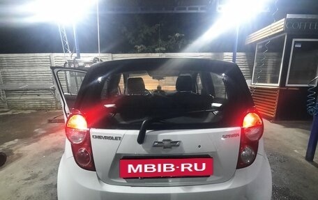 Chevrolet Spark III, 2013 год, 890 000 рублей, 3 фотография