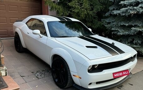 Dodge Challenger III рестайлинг 2, 2020 год, 5 499 999 рублей, 5 фотография