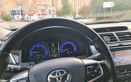 Toyota Camry, 2015 год, 2 099 000 рублей, 13 фотография