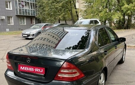 Mercedes-Benz C-Класс, 2003 год, 600 000 рублей, 4 фотография