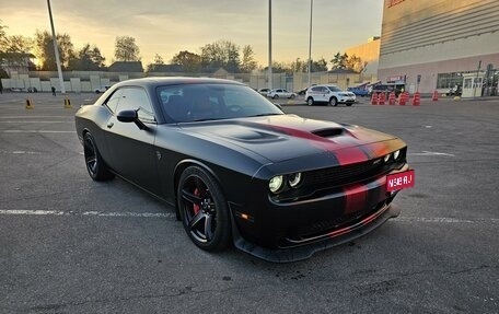 Dodge Challenger III рестайлинг 2, 2016 год, 10 000 000 рублей, 1 фотография