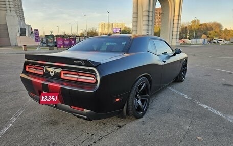 Dodge Challenger III рестайлинг 2, 2016 год, 10 000 000 рублей, 7 фотография