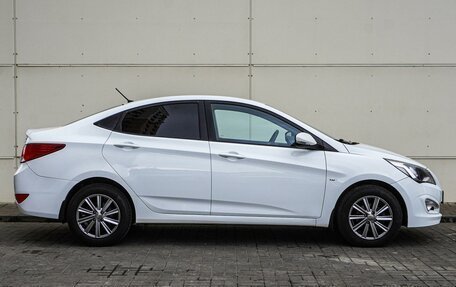 Hyundai Solaris II рестайлинг, 2015 год, 1 330 000 рублей, 5 фотография