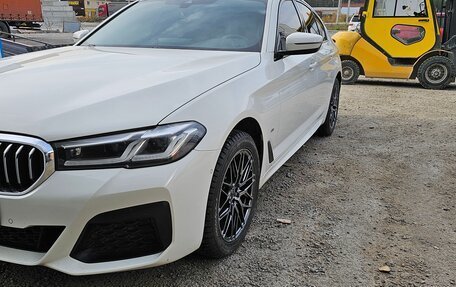 BMW 5 серия, 2021 год, 5 500 000 рублей, 5 фотография