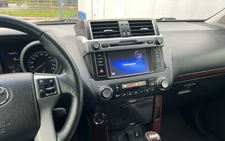 Toyota Land Cruiser Prado 150 рестайлинг 2, 2015 год, 4 600 000 рублей, 15 фотография