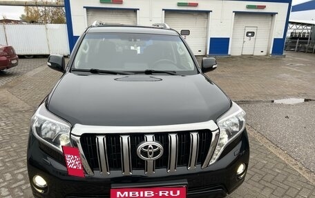 Toyota Land Cruiser Prado 150 рестайлинг 2, 2015 год, 4 600 000 рублей, 17 фотография