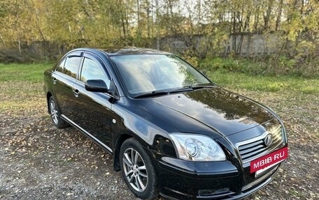 Toyota Avensis III рестайлинг, 2004 год, 670 000 рублей, 3 фотография