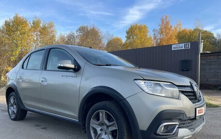 Renault Logan II, 2022 год, 1 550 000 рублей, 4 фотография