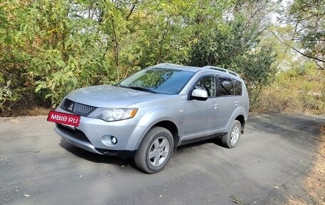 Mitsubishi Outlander III рестайлинг 3, 2008 год, 1 450 000 рублей, 4 фотография