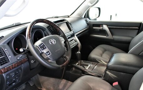 Toyota Land Cruiser 200, 2010 год, 3 290 000 рублей, 12 фотография