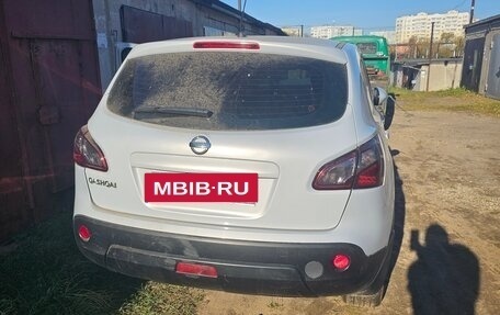 Nissan Qashqai, 2010 год, 550 000 рублей, 2 фотография