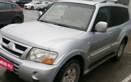 Mitsubishi Pajero III рестайлинг, 2004 год, 1 080 000 рублей, 2 фотография