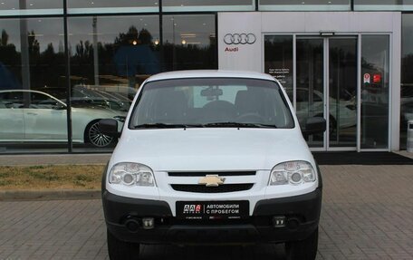 Chevrolet Niva I рестайлинг, 2016 год, 820 000 рублей, 2 фотография