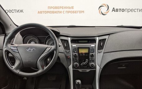 Hyundai Sonata VI, 2011 год, 1 240 000 рублей, 17 фотография