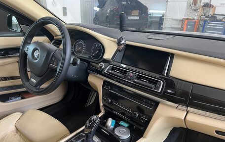 BMW 7 серия, 2012 год, 3 000 000 рублей, 10 фотография