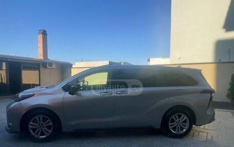 Toyota Sienna, 2020 год, 4 850 000 рублей, 8 фотография