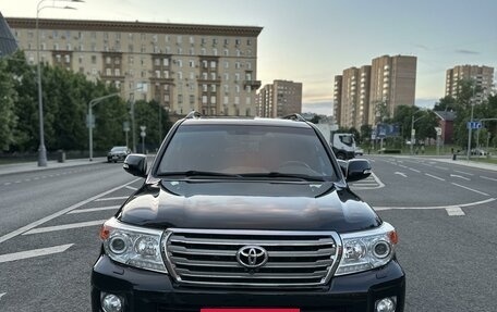 Toyota Land Cruiser 200, 2015 год, 6 200 000 рублей, 2 фотография