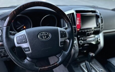 Toyota Land Cruiser 200, 2015 год, 6 200 000 рублей, 14 фотография