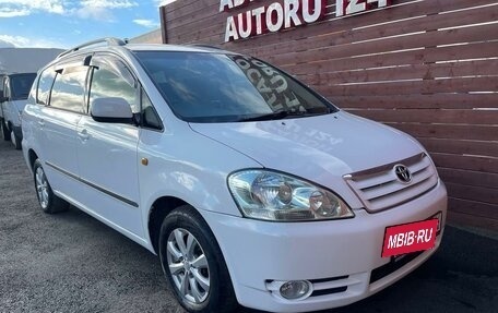 Toyota Ipsum II, 2001 год, 829 000 рублей, 2 фотография