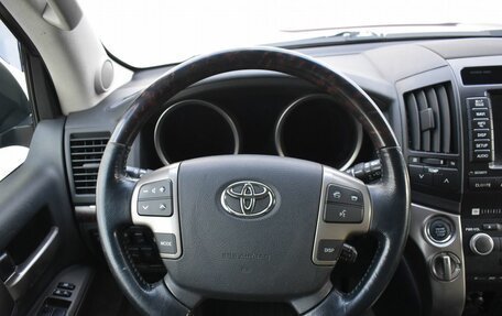 Toyota Land Cruiser 200, 2010 год, 3 339 000 рублей, 14 фотография