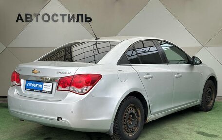 Chevrolet Cruze II, 2010 год, 680 000 рублей, 3 фотография