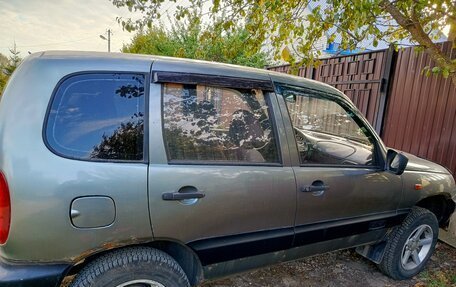 Chevrolet Niva I рестайлинг, 2006 год, 300 000 рублей, 3 фотография