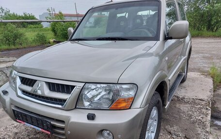 Mitsubishi Pajero III рестайлинг, 2006 год, 1 870 000 рублей, 6 фотография