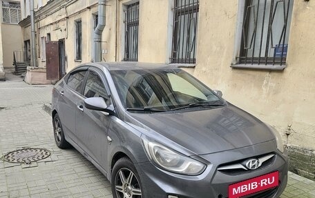 Hyundai Solaris II рестайлинг, 2013 год, 599 000 рублей, 8 фотография