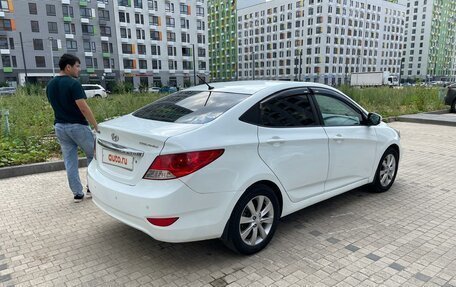 Hyundai Solaris II рестайлинг, 2012 год, 770 000 рублей, 2 фотография