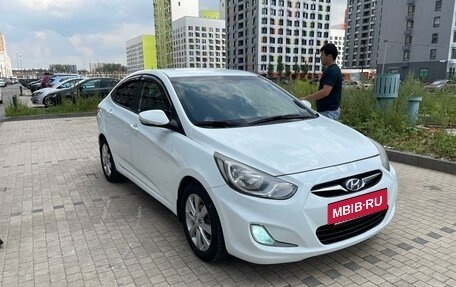 Hyundai Solaris II рестайлинг, 2012 год, 770 000 рублей, 3 фотография