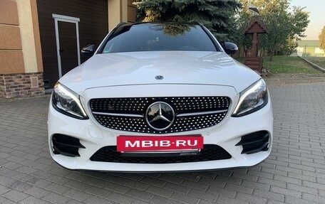 Mercedes-Benz C-Класс, 2019 год, 3 490 000 рублей, 5 фотография