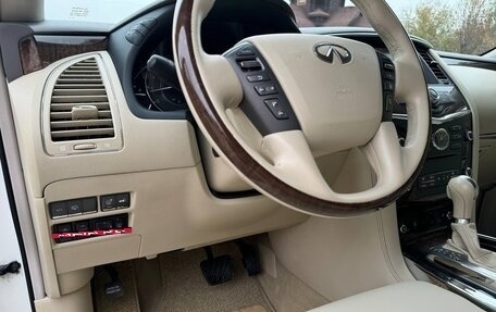 Infiniti QX56, 2011 год, 2 288 000 рублей, 29 фотография