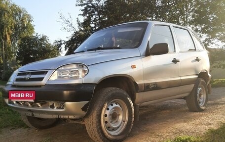 Chevrolet Niva I рестайлинг, 2004 год, 350 000 рублей, 3 фотография