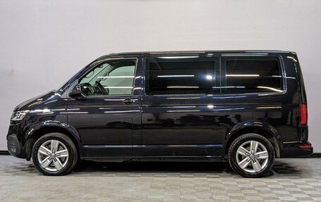 Volkswagen Multivan T6 рестайлинг, 2021 год, 6 550 000 рублей, 8 фотография